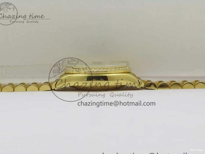 MiroTime 0305 Versatile Daydate 278288 31mm YG EWF Best Edition Green Malachite Dial Crystal Markers on YG President Bracelet ETA 2606